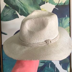 Anthropologie hat